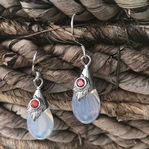 Moonstone Teardrop Siver earrings w/Red Stone